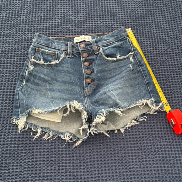 ABERCROMBIE denim shorts - Picture 2 of 3